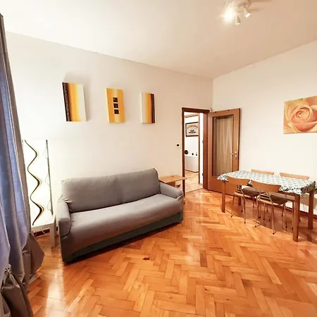 Casa Monticello 1 Apartment Triest